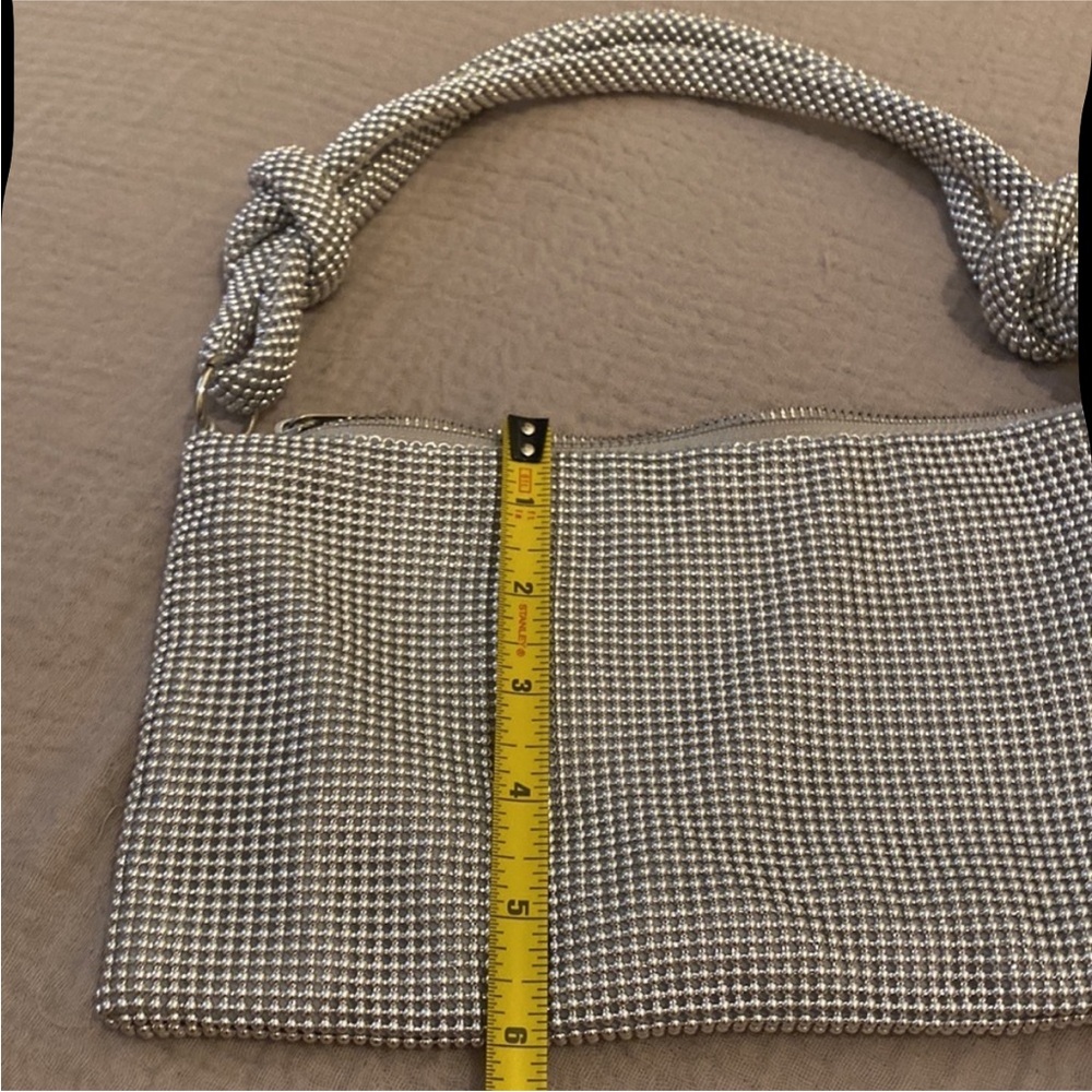 JEWEL BADGLEY MISCHKA BEAUTIFUL SILVER BAG . Perfect for evening party. New . - Picture 3 of 7